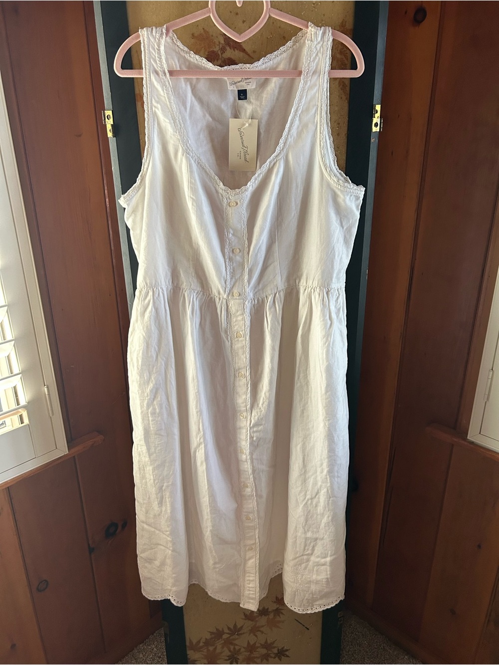 Universal Thread White Sleeveless Button-Front Maxi Dress